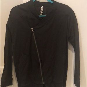 Lululemon black sweatshirt